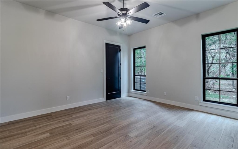 1136 Queen Elizabeth Drive, McGregor, TX 76657, 4 Habitaciones Habitaciones , ,3 BañosBaños,Residential,En Venta,1136 Queen Elizabeth Drive,227798