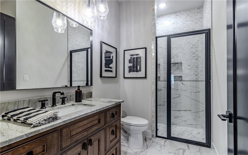 1136 Queen Elizabeth Drive, McGregor, TX 76657, 4 Habitaciones Habitaciones , ,3 BañosBaños,Residential,En Venta,1136 Queen Elizabeth Drive,227798