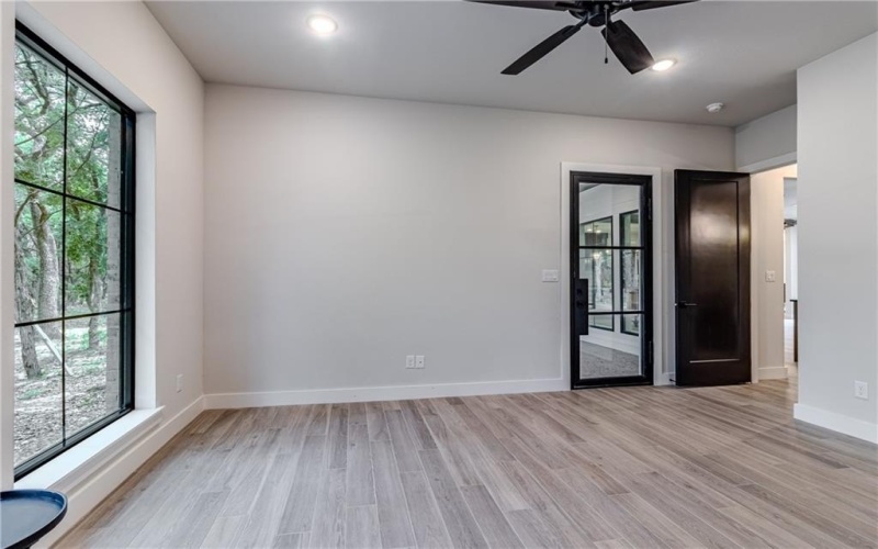 1136 Queen Elizabeth Drive, McGregor, TX 76657, 4 Habitaciones Habitaciones , ,3 BañosBaños,Residential,En Venta,1136 Queen Elizabeth Drive,227798
