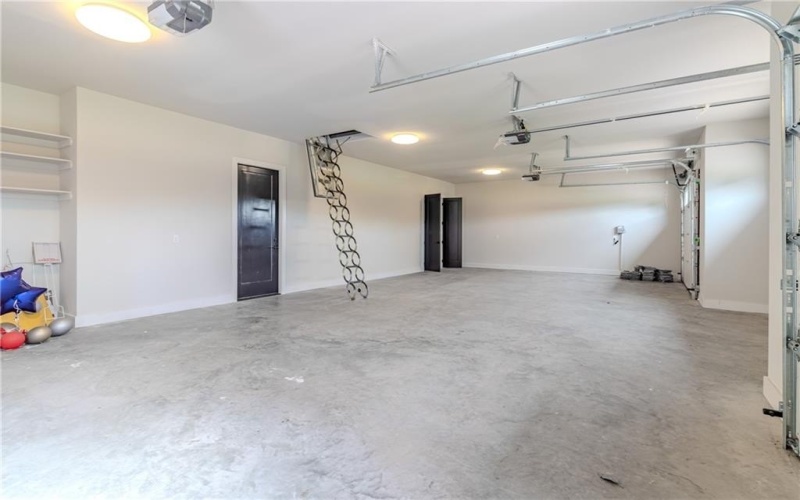 1136 Queen Elizabeth Drive, McGregor, TX 76657, 4 Habitaciones Habitaciones , ,3 BañosBaños,Residential,En Venta,1136 Queen Elizabeth Drive,227798