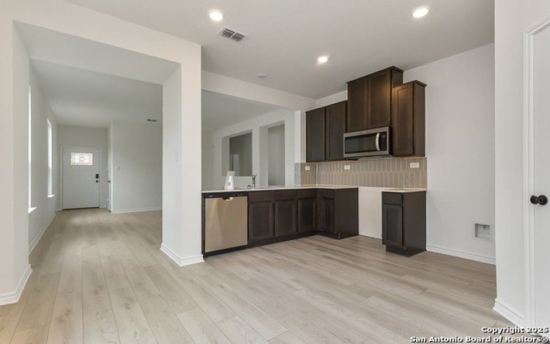 3419 OLD ALMONTE DRIVE, San Antonio, TX 78224, 3 Habitaciones Habitaciones , ,2 BañosBaños,Residential,En Venta,3419 OLD ALMONTE DRIVE,1850498