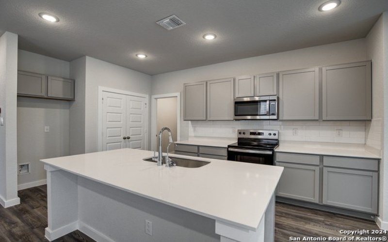 14518 Emerio Drive, San Antonio, TX 78253, 4 Bedrooms Bedrooms, ,2 BathroomsBathrooms,Residential,For Sale,14518 Emerio Drive,1792248