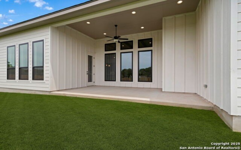 133 Emil Lane, Castroville, TX 78009, 3 Habitaciones Habitaciones , ,2 BañosBaños,Residential,En Venta,133 Emil Lane,1859863