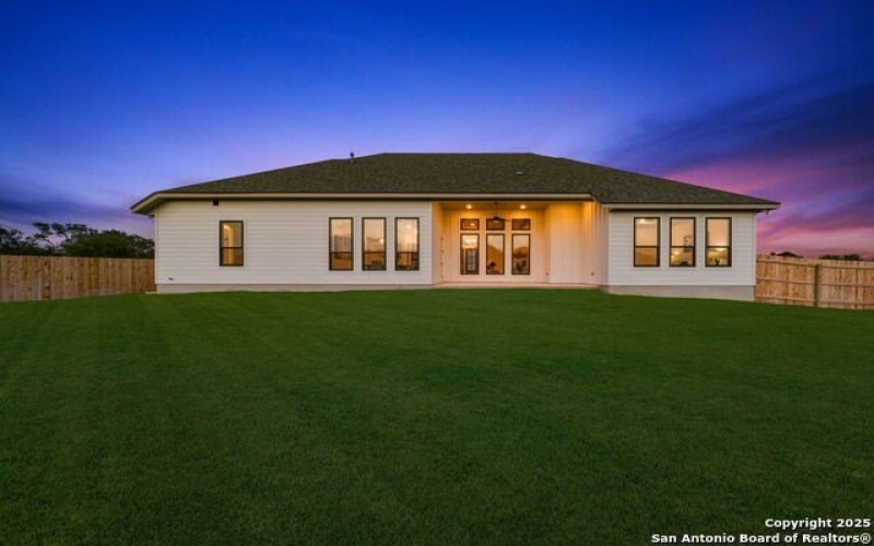 133 Emil Lane, Castroville, TX 78009, 3 Habitaciones Habitaciones , ,2 BañosBaños,Residential,En Venta,133 Emil Lane,1859863