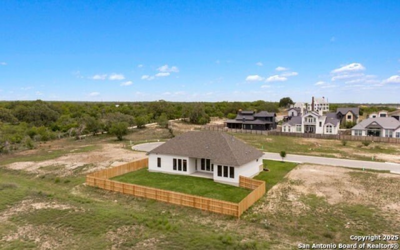 133 Emil Lane, Castroville, TX 78009, 3 Habitaciones Habitaciones , ,2 BañosBaños,Residential,En Venta,133 Emil Lane,1859863