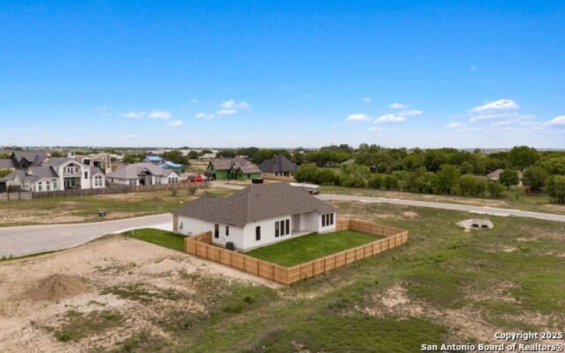 133 Emil Lane, Castroville, TX 78009, 3 Habitaciones Habitaciones , ,2 BañosBaños,Residential,En Venta,133 Emil Lane,1859863
