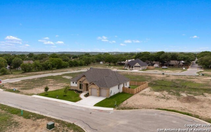 133 Emil Lane, Castroville, TX 78009, 3 Habitaciones Habitaciones , ,2 BañosBaños,Residential,En Venta,133 Emil Lane,1859863