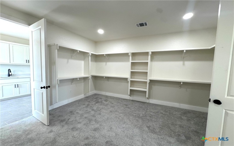 5501 Hollow Loop, Salado, TX 76571, 3 Habitaciones Habitaciones , ,2 BañosBaños,Residential,En Venta,5501 Hollow Loop,577427