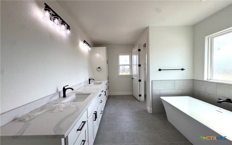 5501 Hollow Loop, Salado, TX 76571, 3 Habitaciones Habitaciones , ,2 BañosBaños,Residential,En Venta,5501 Hollow Loop,577427