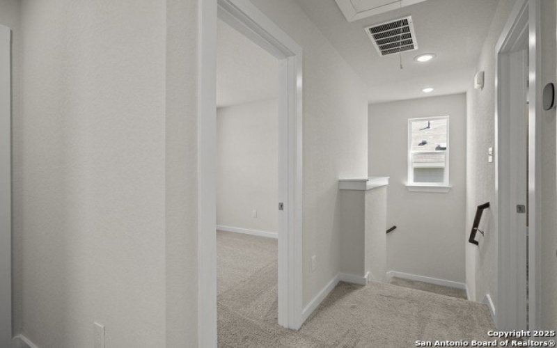 9006 WILDWOOD PASS, San Antonio, TX 78254, 4 Habitaciones Habitaciones , ,2 BañosBaños,Residential,En Venta,9006 WILDWOOD PASS,0,1857476