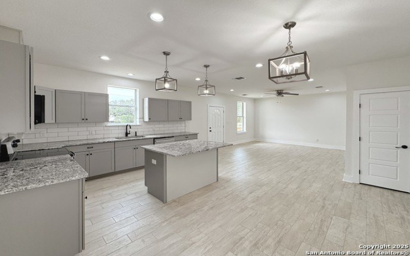 1637 Bob White, Spring Branch, TX 78070, 3 Habitaciones Habitaciones , ,2 BañosBaños,Residential,En Venta,1637 Bob White,1867049