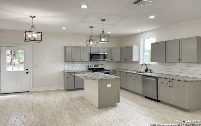 1637 Bob White, Spring Branch, TX 78070, 3 Habitaciones Habitaciones , ,2 BañosBaños,Residential,En Venta,1637 Bob White,1867049