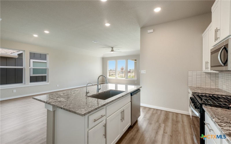 12216 Latticework, Schertz, TX 78154, 4 Bedrooms Bedrooms, ,2 BathroomsBathrooms,Residential,For Sale,12216 Latticework,0,555982