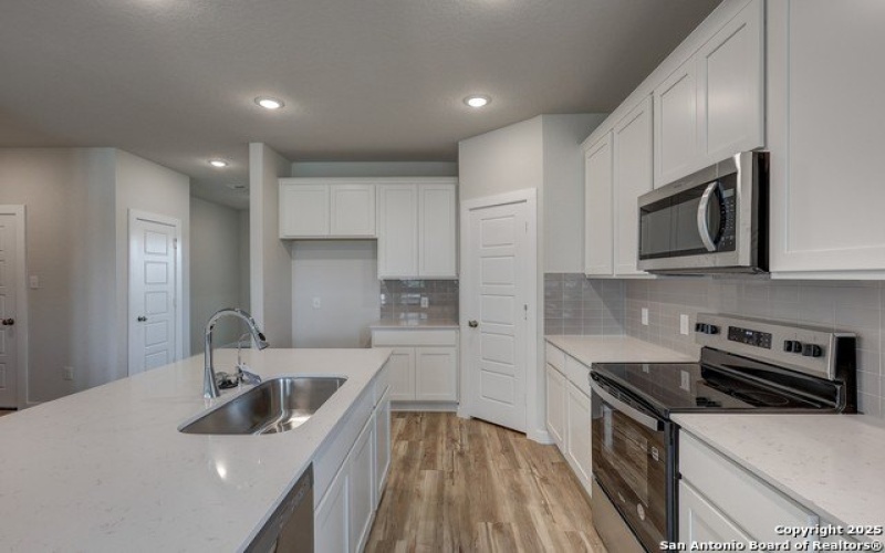 7902 COFFEE MILL, San Antonio, TX 78252, 3 Bedrooms Bedrooms, ,2 BathroomsBathrooms,Residential,For Sale,7902 COFFEE MILL,1865699