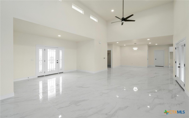 459 Rancho Linda Drive, Lockhart, TX 78644, 4 Habitaciones Habitaciones , ,3 BañosBaños,Residential,En Venta,459 Rancho Linda Drive,572316