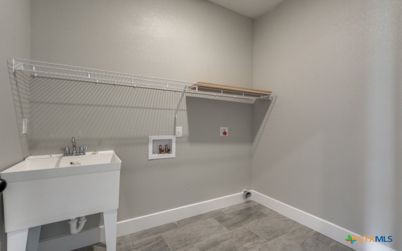 132 Turnberry Drive, La Vernia, TX 78121, 3 Bedrooms Bedrooms, ,2 BathroomsBathrooms,Residential,For Sale,132 Turnberry Drive,0,580199