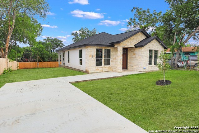 151 Westknoll, San Antonio, TX 78227, 4 Habitaciones Habitaciones , ,3 BañosBaños,Residential,En Venta,151 Westknoll,1861847