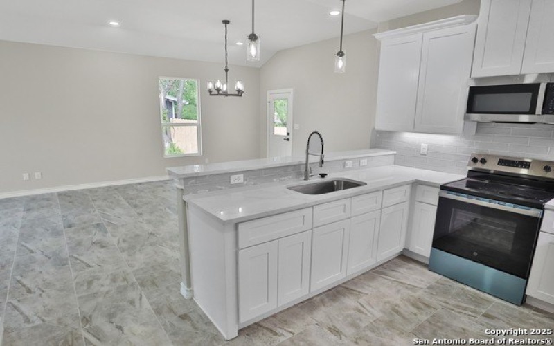151 Westknoll, San Antonio, TX 78227, 4 Habitaciones Habitaciones , ,3 BañosBaños,Residential,En Venta,151 Westknoll,1861847