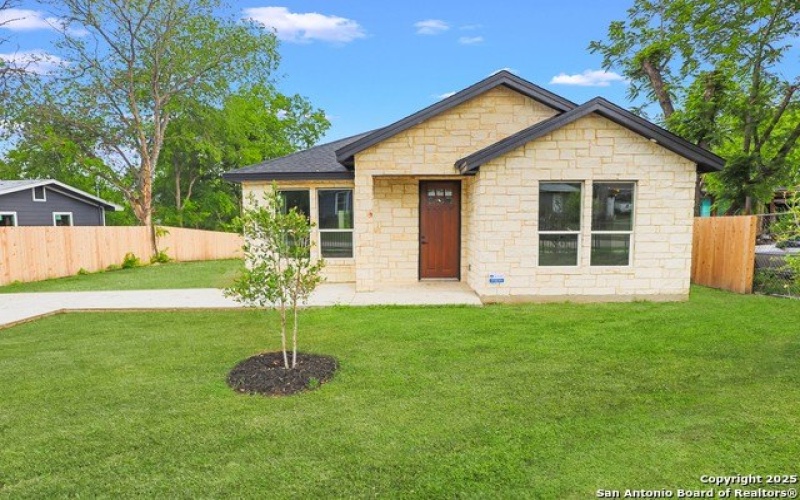 151 Westknoll, San Antonio, TX 78227, 4 Habitaciones Habitaciones , ,3 BañosBaños,Residential,En Venta,151 Westknoll,1861847