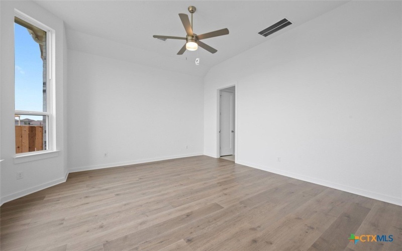 142 Stock Pond Trail, Kyle, TX 78640, 5 Habitaciones Habitaciones , ,3 BañosBaños,Residential,En Venta,142 Stock Pond Trail,567500