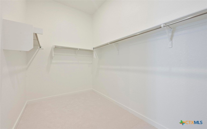 142 Stock Pond Trail, Kyle, TX 78640, 5 Habitaciones Habitaciones , ,3 BañosBaños,Residential,En Venta,142 Stock Pond Trail,567500