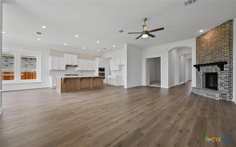 154 Stock Pond Trail, Kyle, TX 78640, 4 Habitaciones Habitaciones , ,3 BañosBaños,Residential,En Venta,154 Stock Pond Trail,568126
