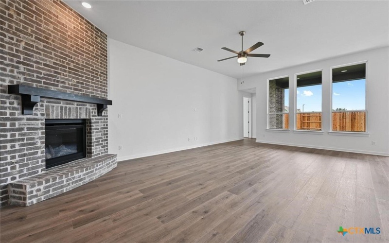 154 Stock Pond Trail, Kyle, TX 78640, 4 Habitaciones Habitaciones , ,3 BañosBaños,Residential,En Venta,154 Stock Pond Trail,568126