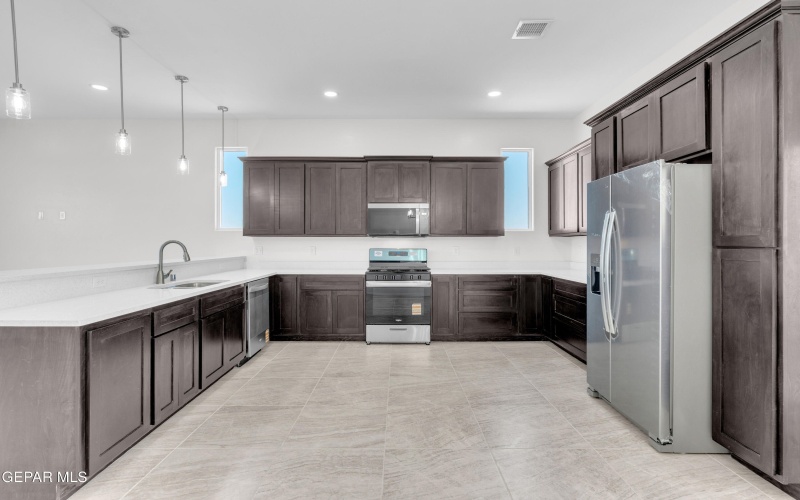 360 PLAZA BONITA Way, Clint, TX 79836, 4 Habitaciones Habitaciones , ,2 BañosBaños,Residential,En Venta,360 PLAZA BONITA Way,0,922765