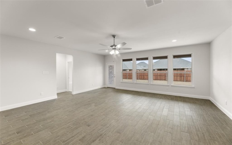1005 Silver Sage, Justin, TX 76247, 5 Habitaciones Habitaciones , ,5 BañosBaños,Residential,En Venta,1005 Silver Sage,20792409