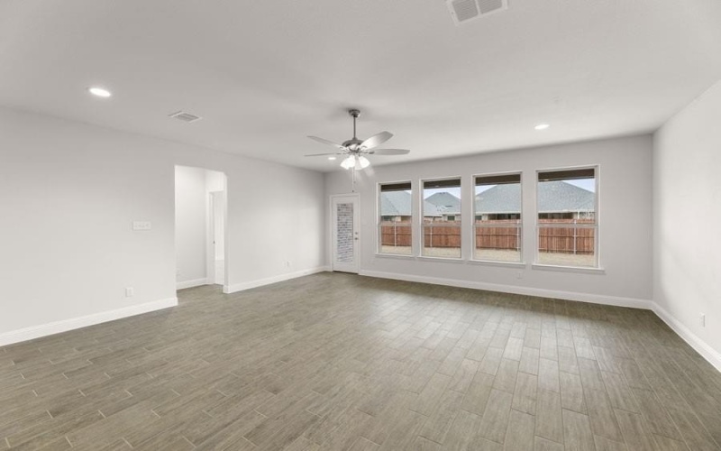 1005 Silver Sage, Justin, TX 76247, 5 Habitaciones Habitaciones , ,5 BañosBaños,Residential,En Venta,1005 Silver Sage,20792409
