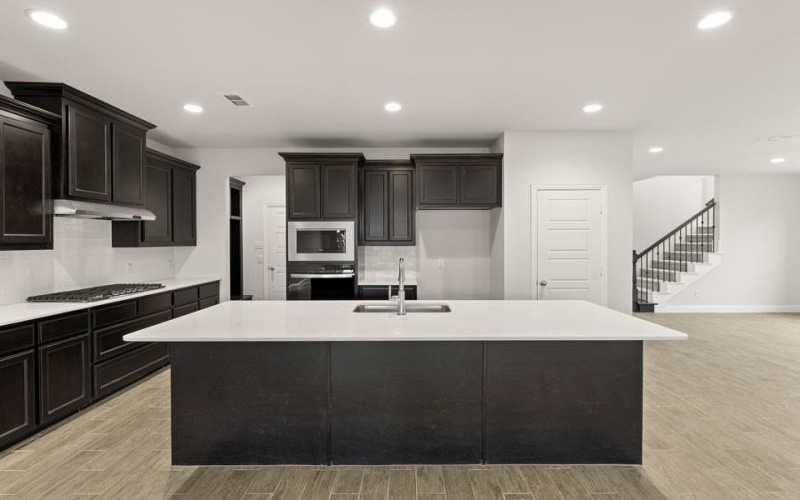 1005 Silver Sage, Justin, TX 76247, 5 Habitaciones Habitaciones , ,5 BañosBaños,Residential,En Venta,1005 Silver Sage,20792409