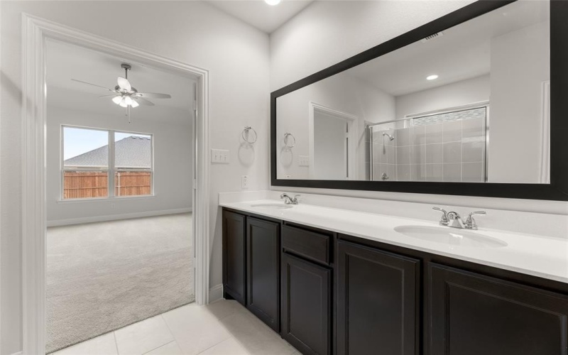1005 Silver Sage, Justin, TX 76247, 5 Habitaciones Habitaciones , ,5 BañosBaños,Residential,En Venta,1005 Silver Sage,20792409