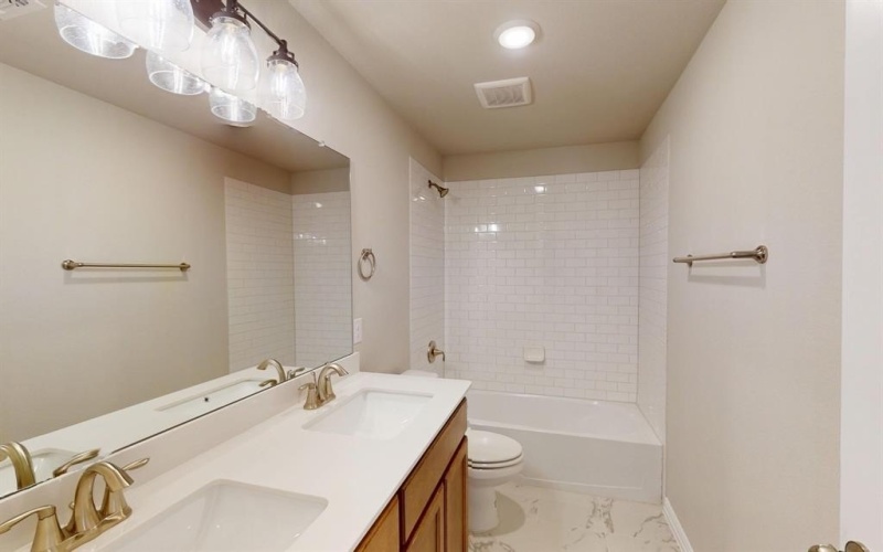 5000 Greenbrook Road, Denton, TX 76226, 4 Bedrooms Bedrooms, ,3 BathroomsBathrooms,Residential,For Sale,5000 Greenbrook Road,20796588