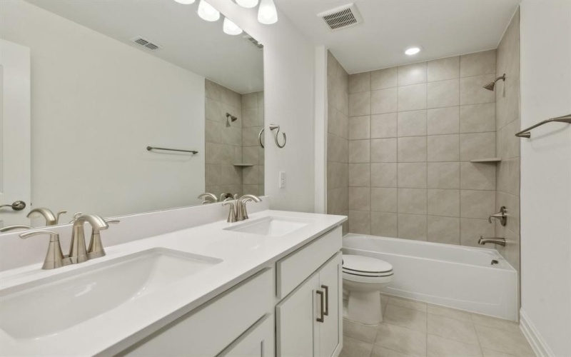 1425 Elijah Drive, Anna, TX 75409, 5 Bedrooms Bedrooms, ,5 BathroomsBathrooms,Residential,For Sale,1425 Elijah Drive,20781662