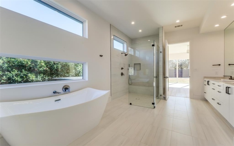 7302 Currin Drive, Dallas, TX 75230, 5 Habitaciones Habitaciones , ,6 BañosBaños,Residential,En Venta,7302 Currin Drive,20769674