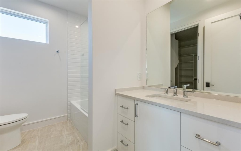 7302 Currin Drive, Dallas, TX 75230, 5 Habitaciones Habitaciones , ,6 BañosBaños,Residential,En Venta,7302 Currin Drive,20769674