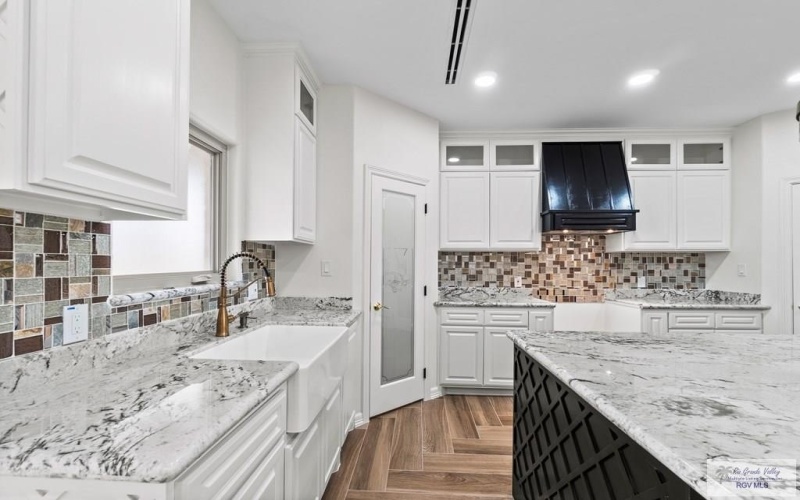 5436 TULIP CT, BROWNSVILLE, TX 78526, 4 Bedrooms Bedrooms, ,3 BathroomsBathrooms,Residential,For Sale,5436 TULIP CT,29762764