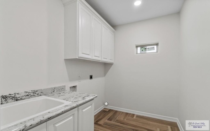 5436 TULIP CT, BROWNSVILLE, TX 78526, 4 Bedrooms Bedrooms, ,3 BathroomsBathrooms,Residential,For Sale,5436 TULIP CT,29762764