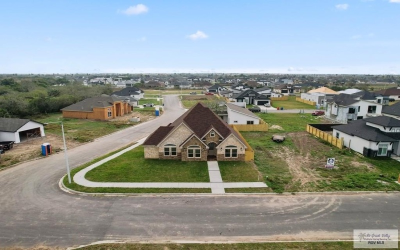 5436 TULIP CT, BROWNSVILLE, TX 78526, 4 Bedrooms Bedrooms, ,3 BathroomsBathrooms,Residential,For Sale,5436 TULIP CT,29762764