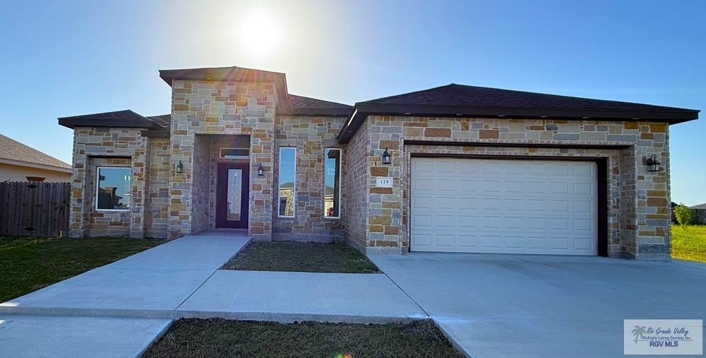 139 HERON DR, LOS FRESNOS, TX 78566, 3 Habitaciones Habitaciones , ,2 BañosBaños,Residential,En Venta,139 HERON DR,29764016