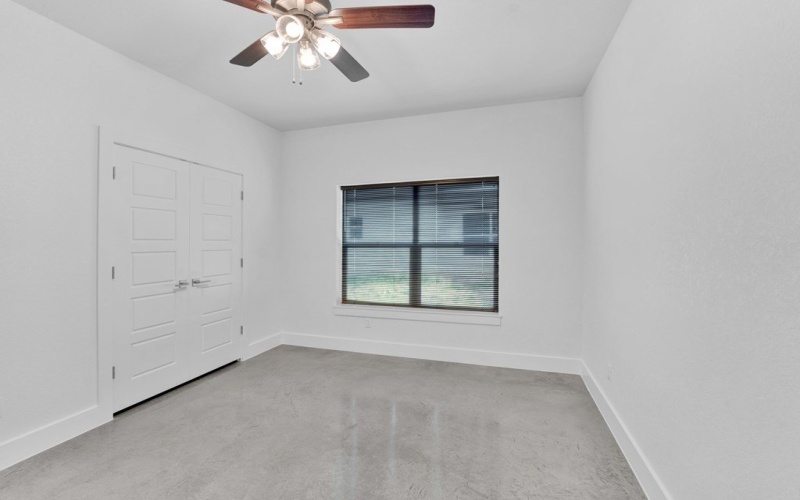 1103-15 Lois St, Kerrville, TX 78028, ,Residential Multi Family,En Venta,1103-15 Lois St,119288