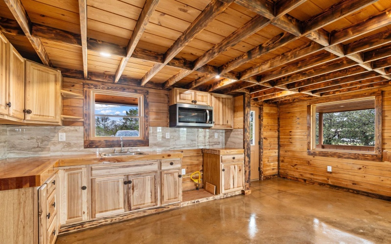 220 County Road 139A Road, Burnet, TX 78611, 3 Habitaciones Habitaciones , ,2 BañosBaños,Residential,En Venta,220 County Road 139A Road,173394