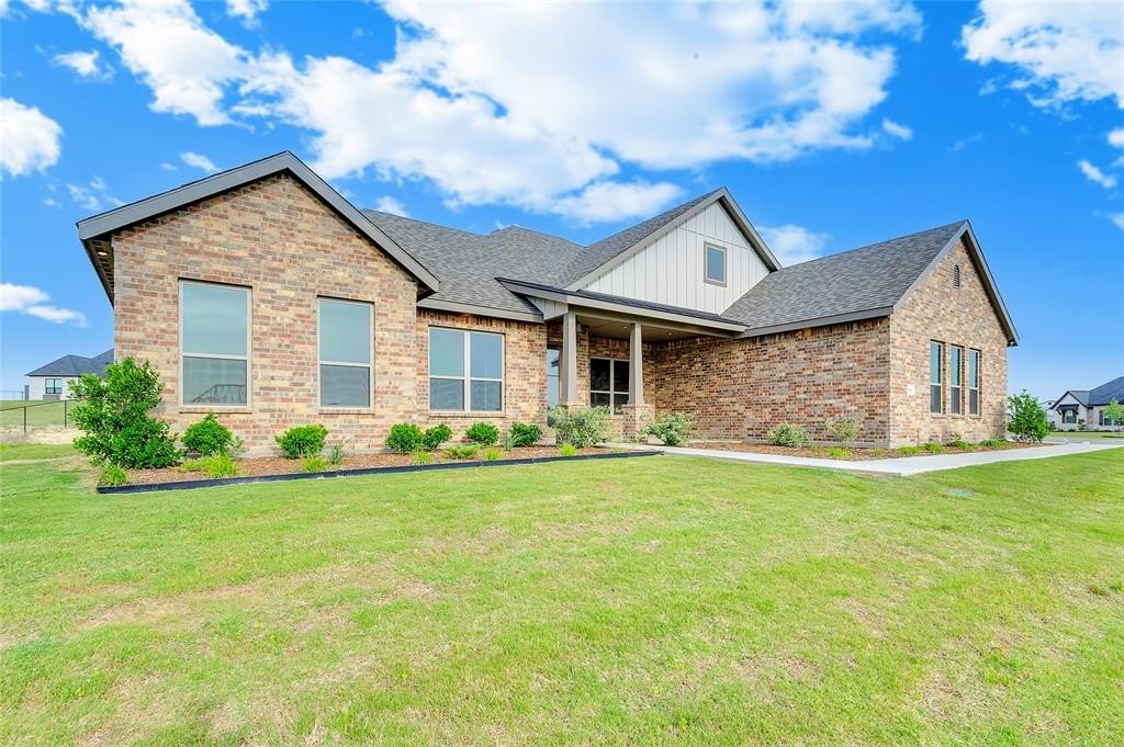 412 COLLUM, Azle, TX 76020, 5 Bedrooms Bedrooms, ,3 BathroomsBathrooms,Residential,For Sale,412 COLLUM,20803167