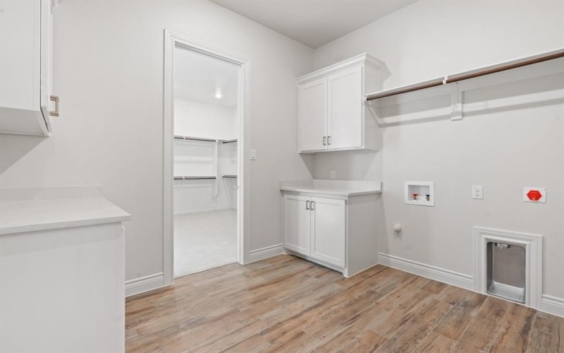 412 COLLUM, Azle, TX 76020, 5 Bedrooms Bedrooms, ,3 BathroomsBathrooms,Residential,For Sale,412 COLLUM,20803167