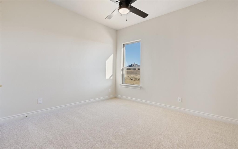 412 COLLUM, Azle, TX 76020, 5 Bedrooms Bedrooms, ,3 BathroomsBathrooms,Residential,For Sale,412 COLLUM,20803167