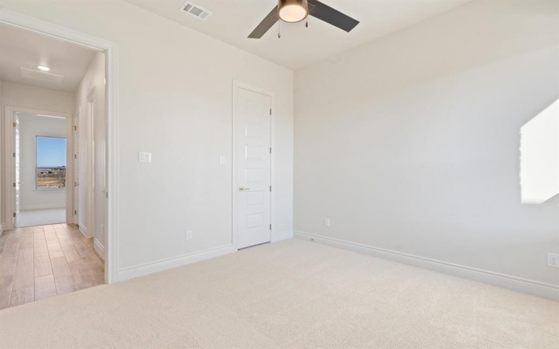 412 COLLUM, Azle, TX 76020, 5 Bedrooms Bedrooms, ,3 BathroomsBathrooms,Residential,For Sale,412 COLLUM,20803167