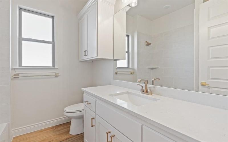 412 COLLUM View, Azle, TX 76020, 5 Bedrooms Bedrooms, ,3 BathroomsBathrooms,Residential,For Sale,412 COLLUM View,0,20803167