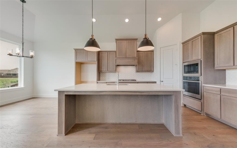 1058 Bingham Way, Forney, TX 75126, 4 Bedrooms Bedrooms, ,5 BathroomsBathrooms,Residential,For Sale,1058 Bingham Way,20812214