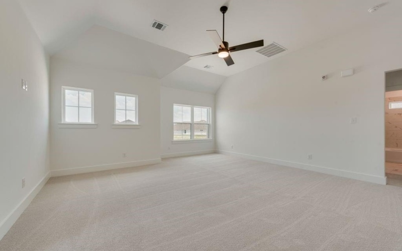 1058 Bingham Way, Forney, TX 75126, 4 Bedrooms Bedrooms, ,5 BathroomsBathrooms,Residential,For Sale,1058 Bingham Way,20812214