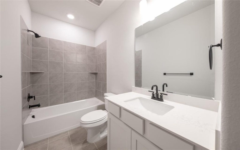 7937 Bayside Drive, Rowlett, TX 75088, 3 Bedrooms Bedrooms, ,3 BathroomsBathrooms,Residential,For Sale,7937 Bayside Drive,0,20812240